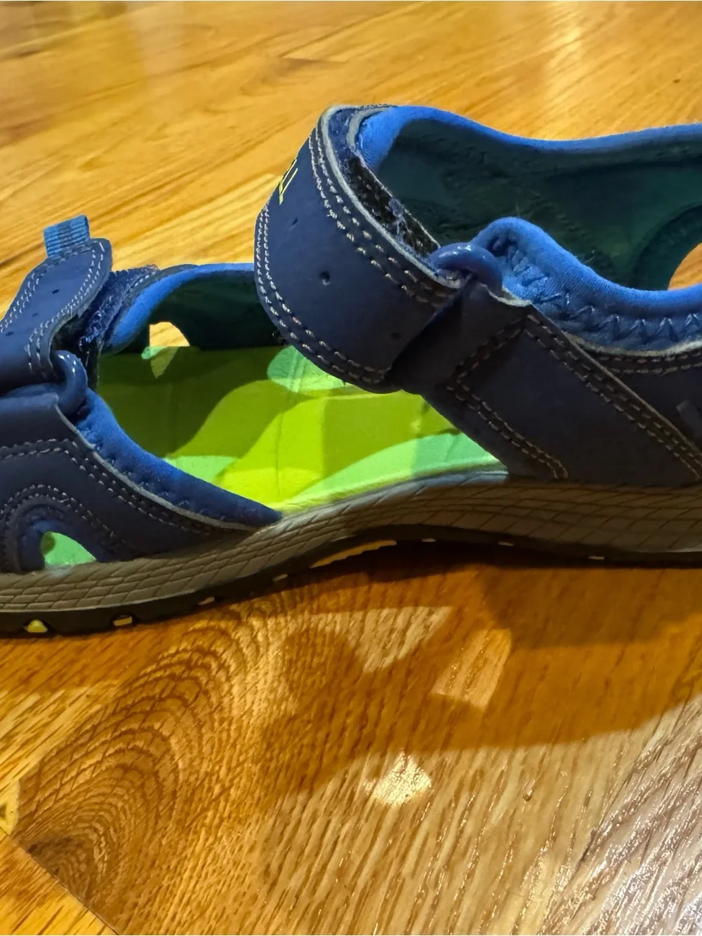 Merrell Kids Navy Blue and Lime Green Hook-and-Loop Sandals